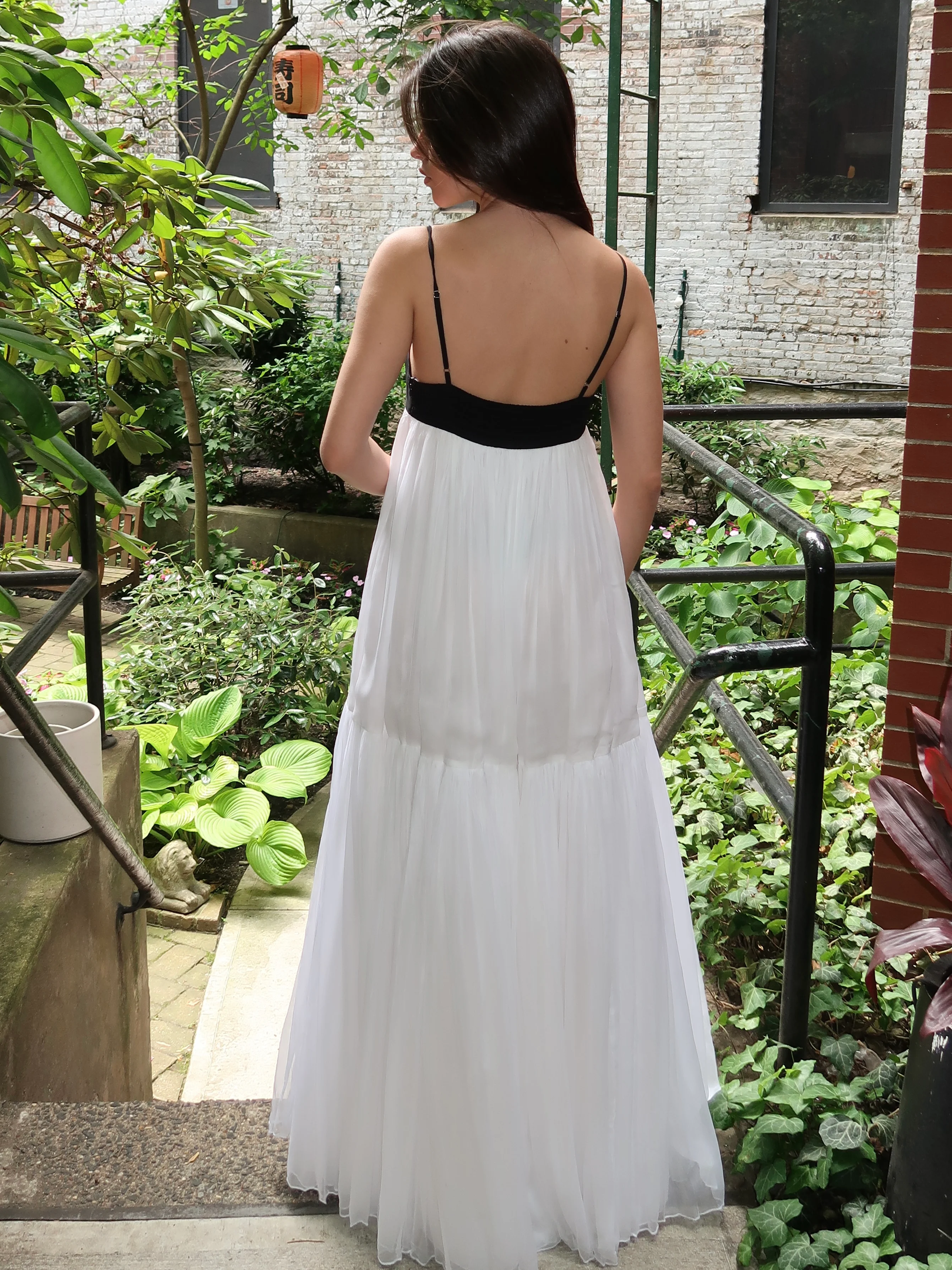 Carioca Dress in Black & White - Image 3