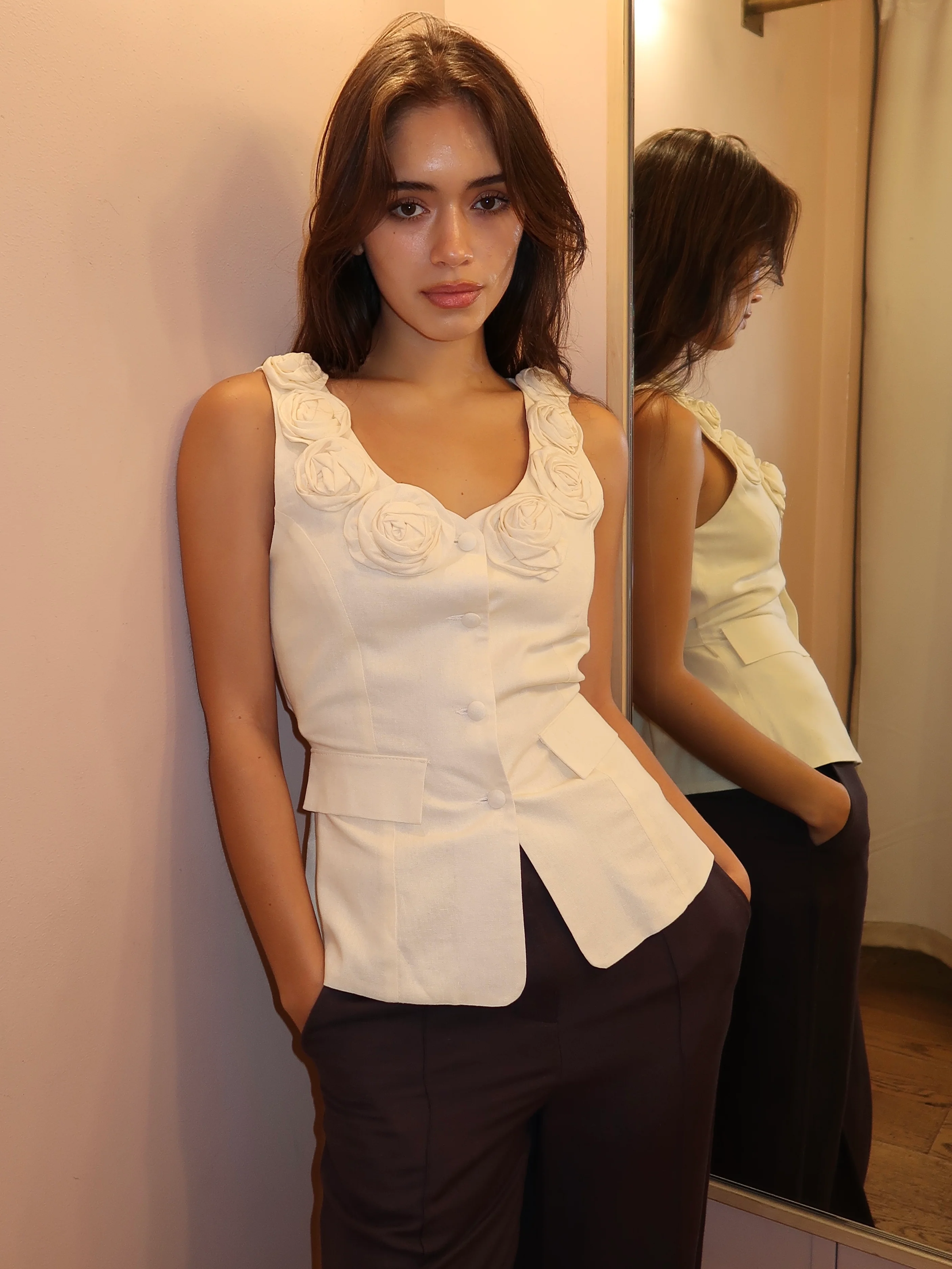 Loire Linen Top in Ivory