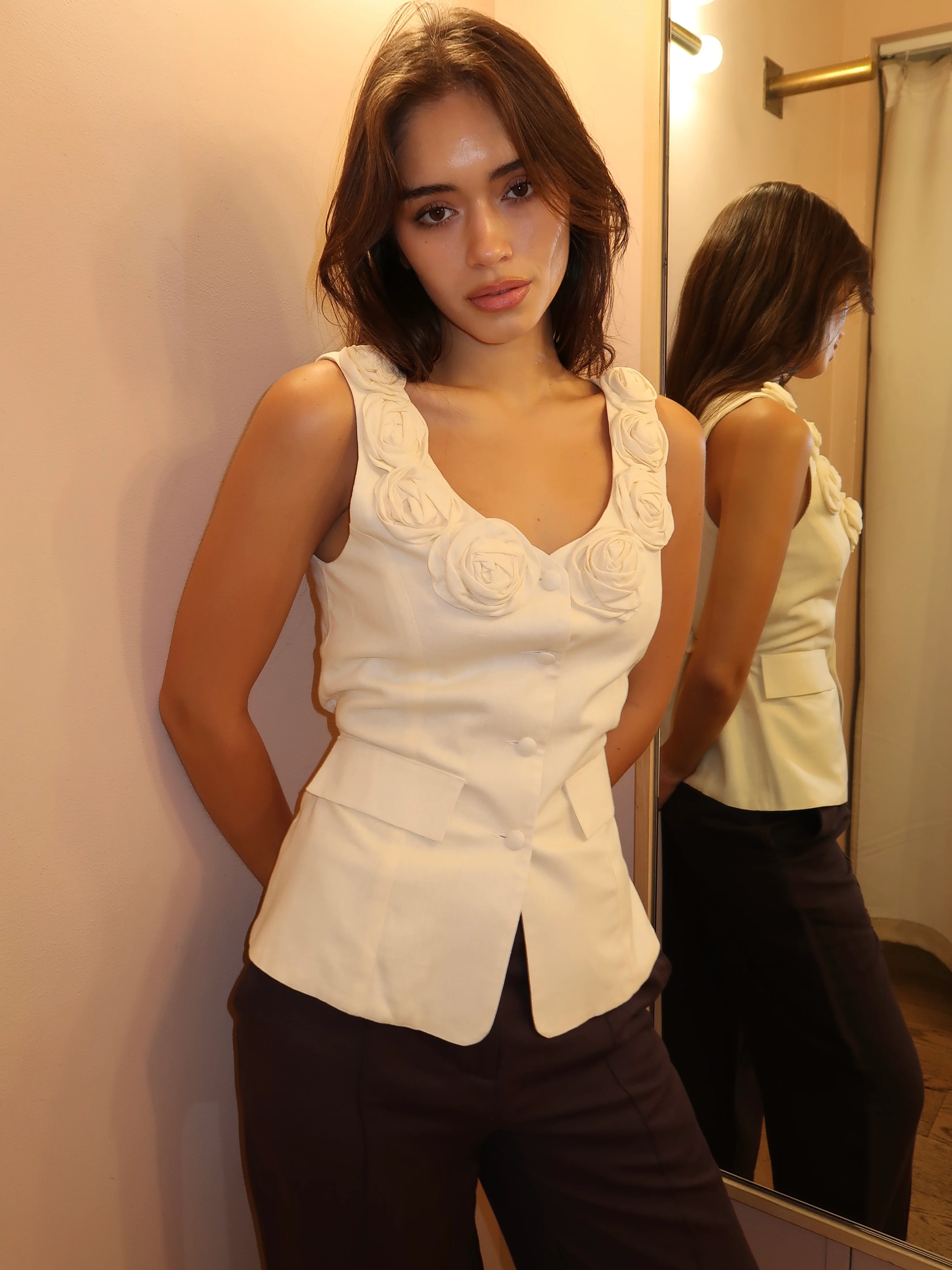Loire Linen Top in Ivory - Image 4